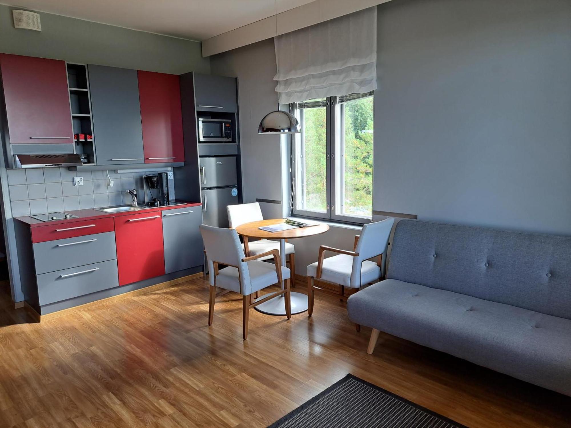 Simpsioenkullas Apartahotel 4*